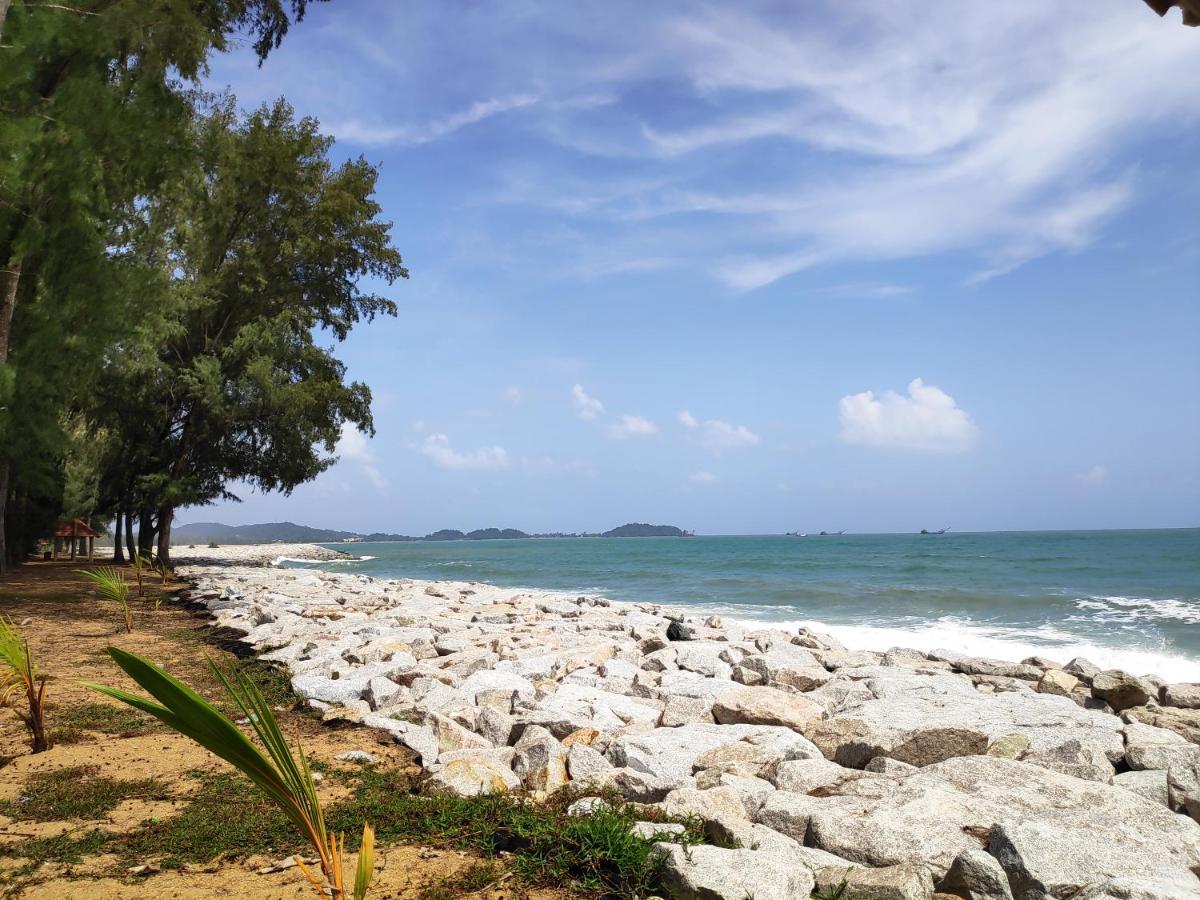 Holiday Homestay Dungun Esterno foto
